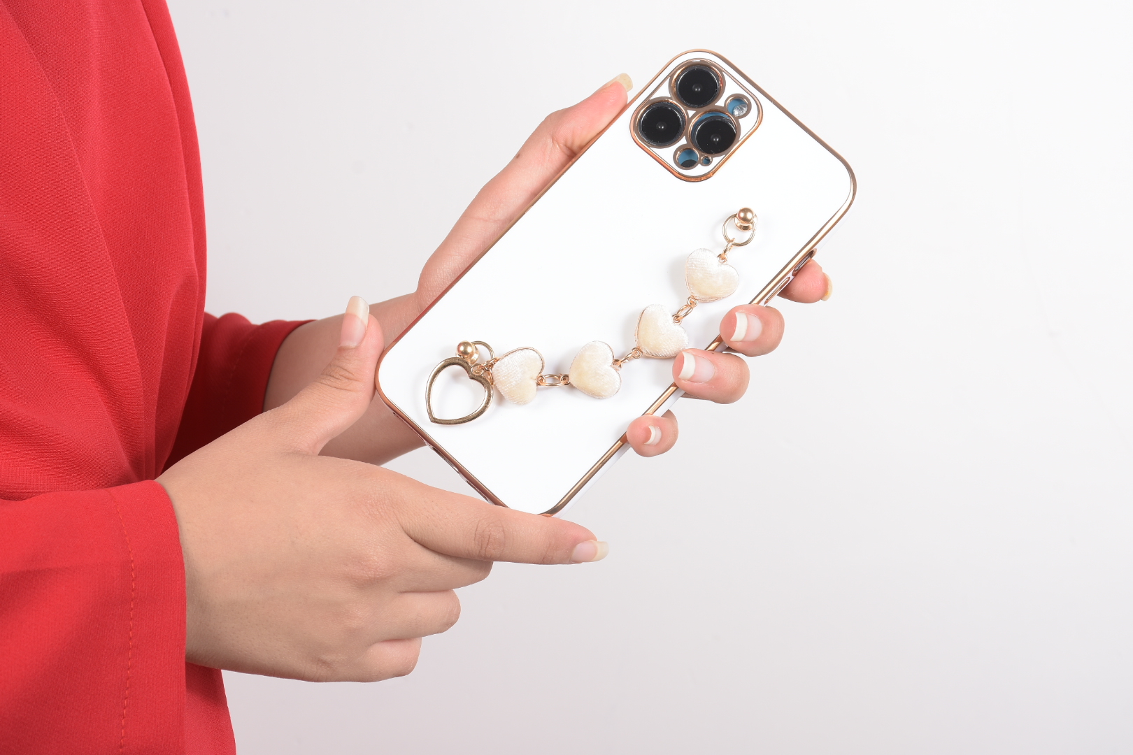 قاب آویزدار قلب آیفون