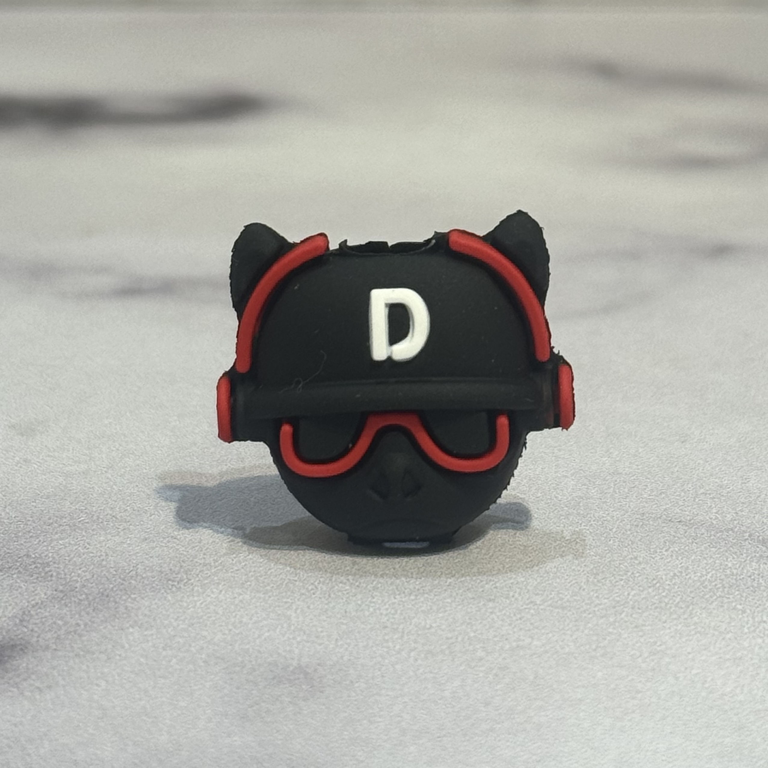 محافظ سر کابل سگ هدفون قرمز